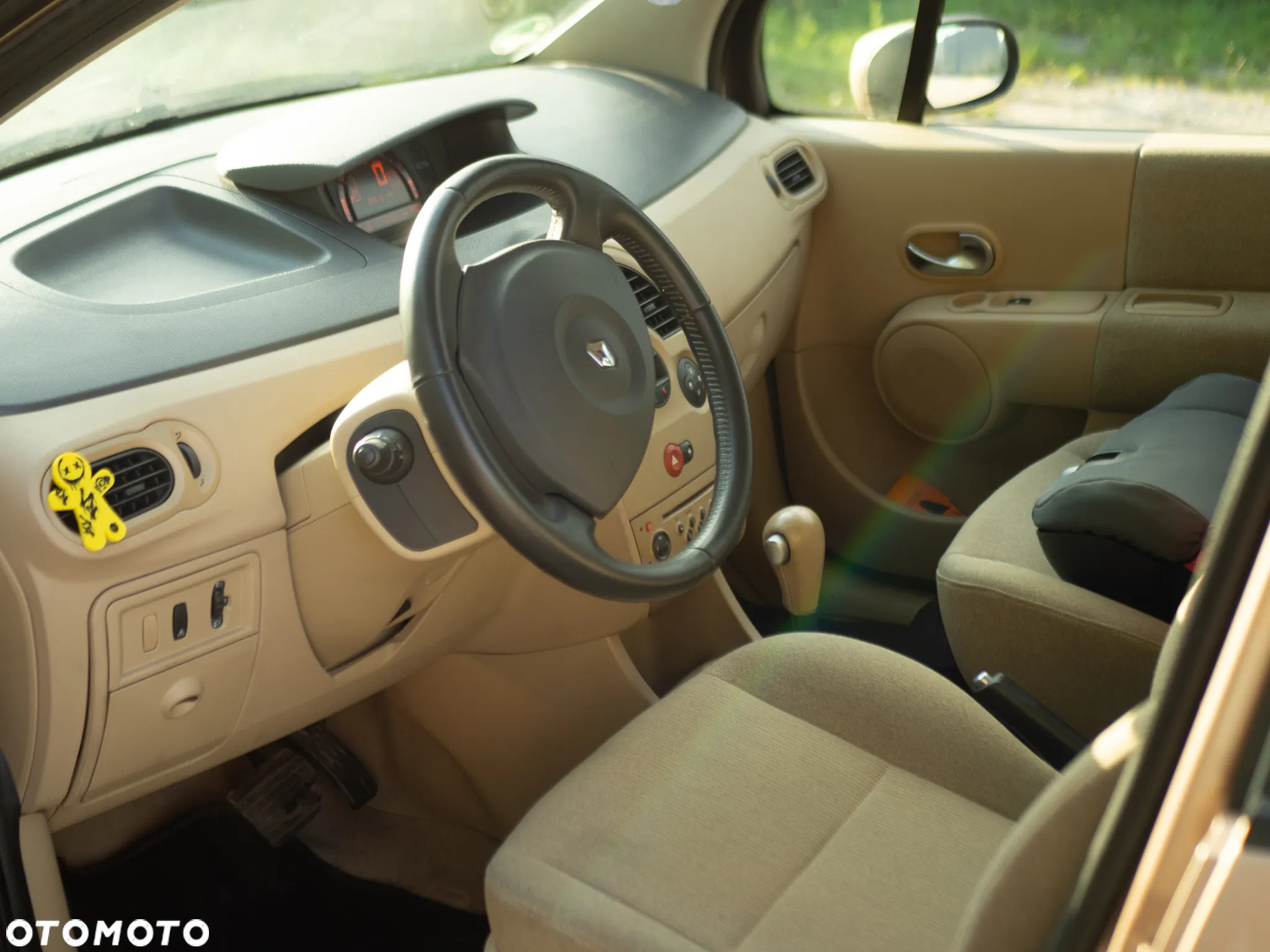 Renault Modus 1.6 16V ESP Privilege - 18