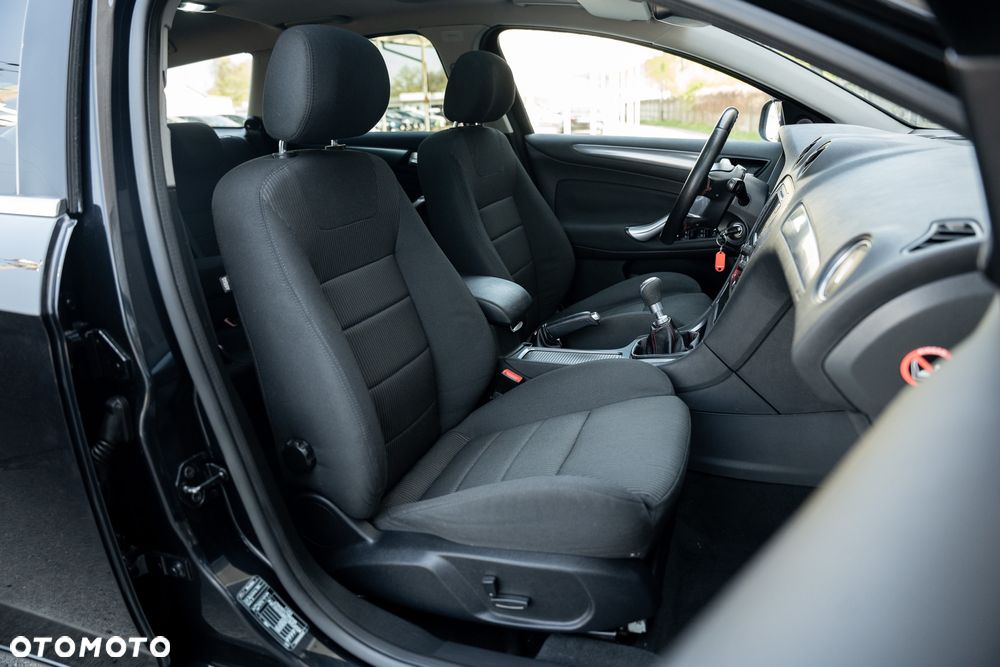 Ford Mondeo 2.0 TDCi Titanium - 25