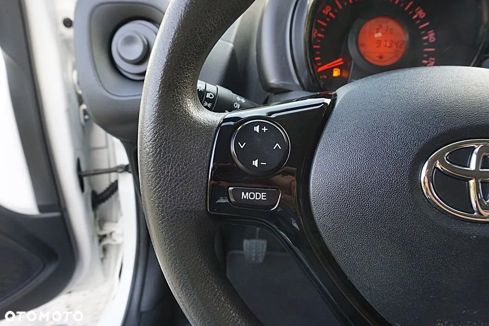 Toyota Aygo x-cite - 27