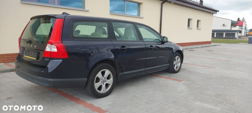 Volvo V70 2.0D Momentum - 23