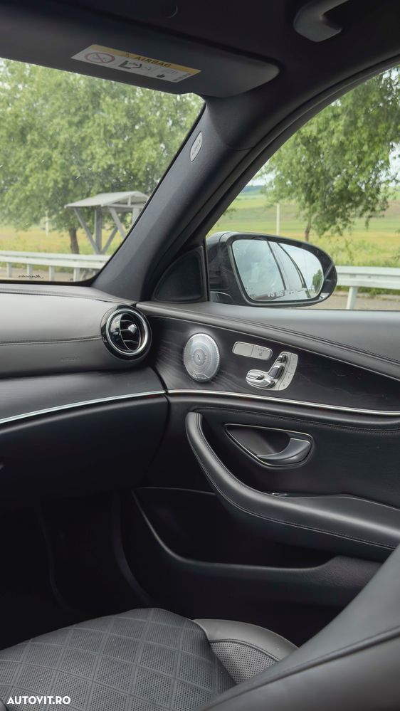 Mercedes-Benz E - 8