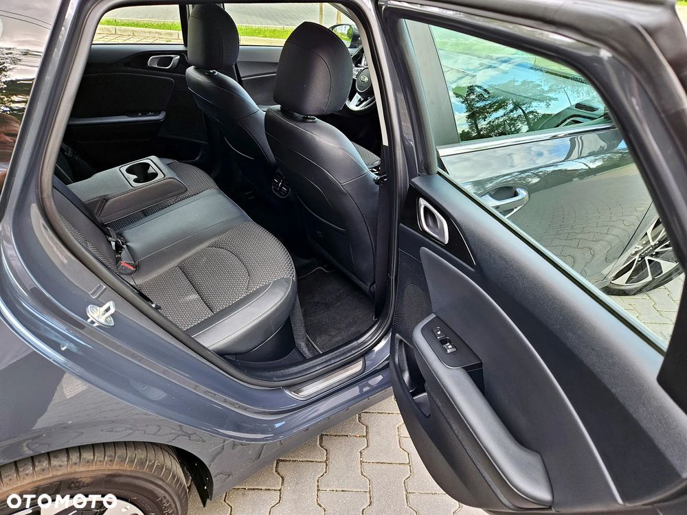 Kia Ceed SW 1.6 GDI DCT OPF Plug-in-Hybrid Spirit - 23