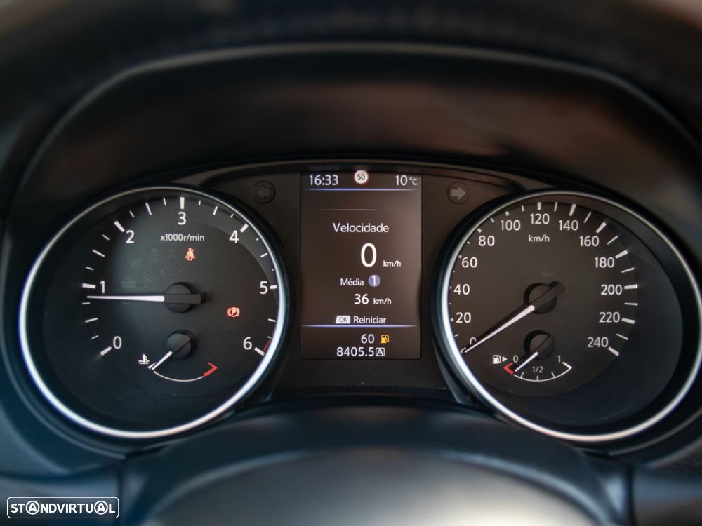 Nissan Qashqai 1.5 dCi N-Connecta J18 - 24