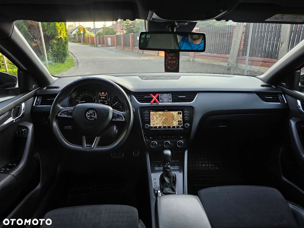 Skoda Octavia 2.0 TDI RS DSG - 11