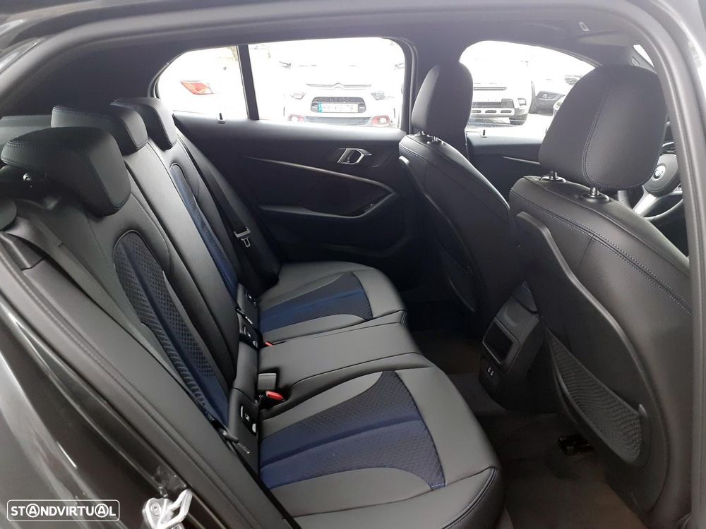 BMW 118 i Pack Desportivo M Auto - 8