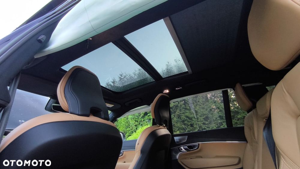 Volvo XC 90 - 8