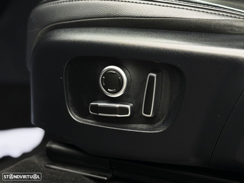 Land Rover Range Rover Evoque - 21