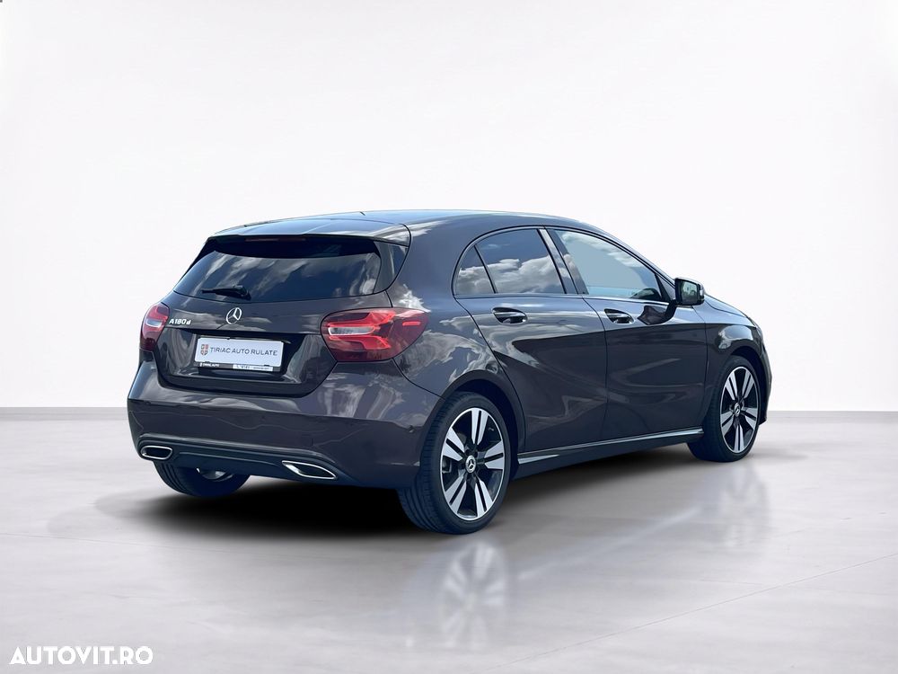 Mercedes-Benz A 180 d 7G-DCT Urban - 6