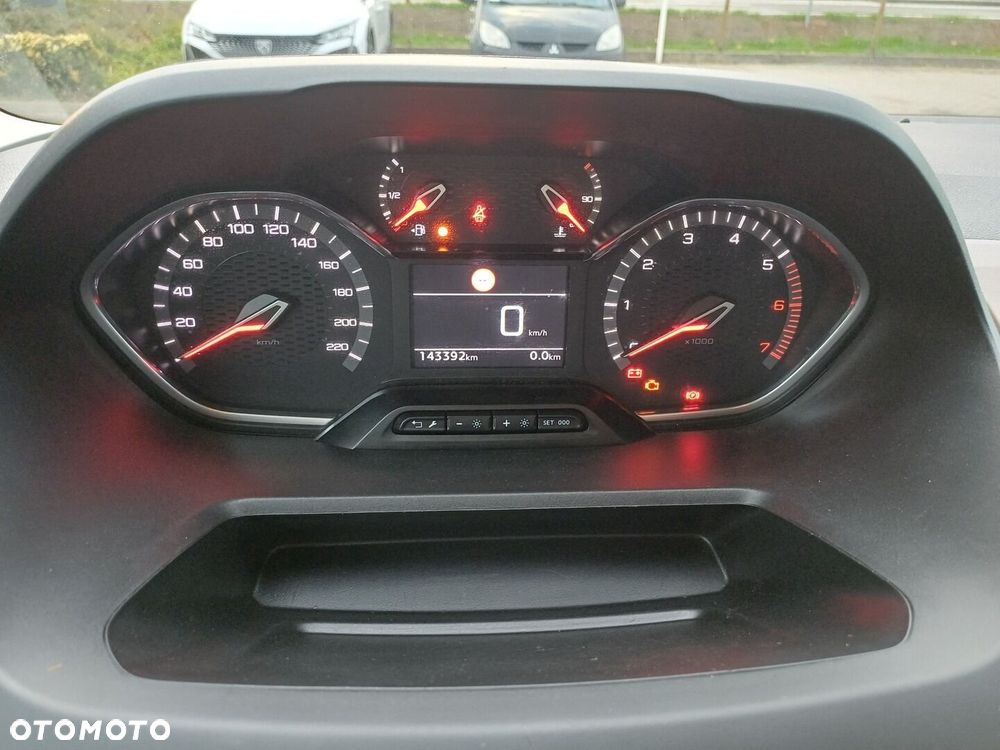 Peugeot Rifter 1.5 BlueHDI GT S&S - 25