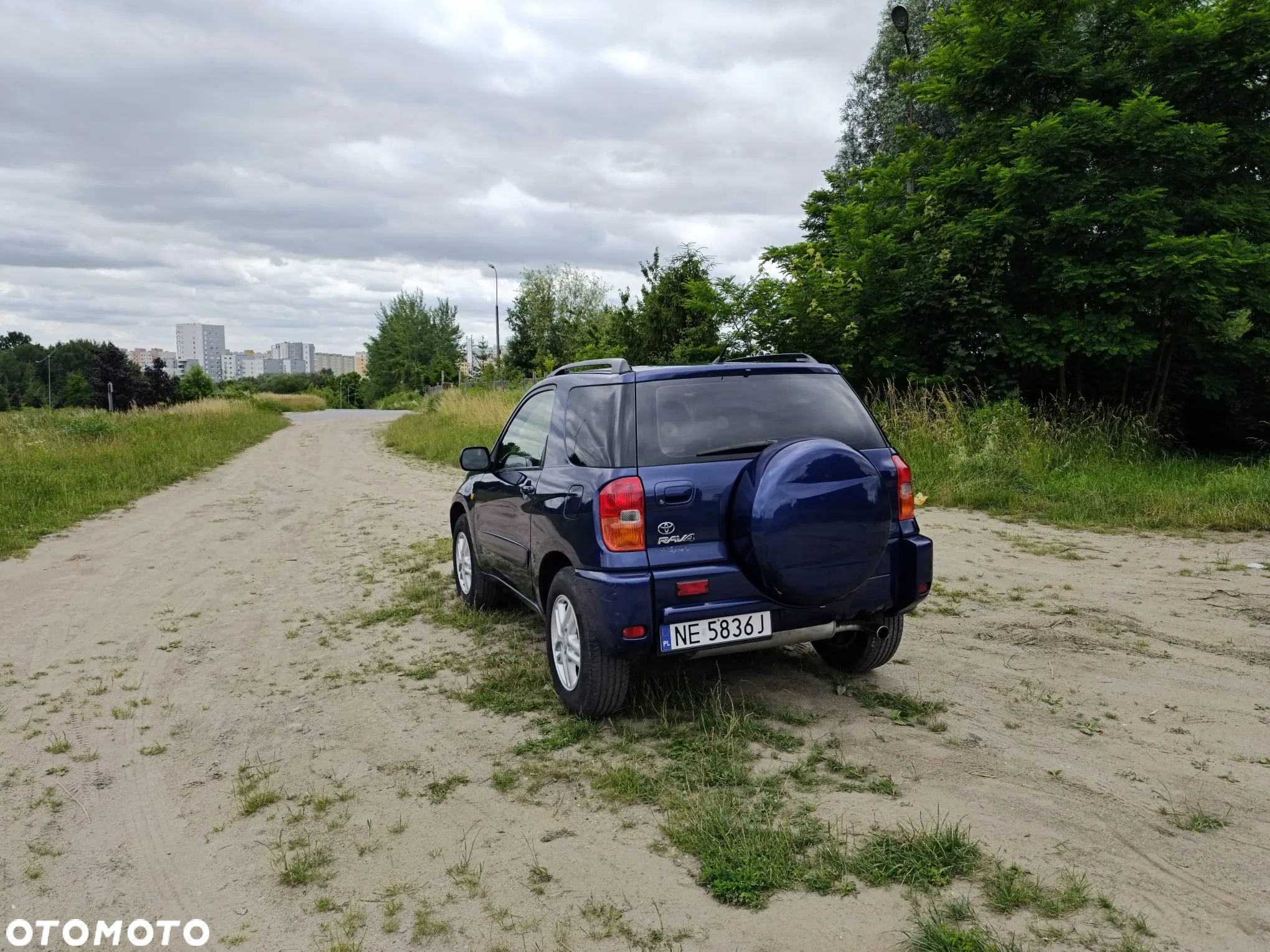 Toyota RAV4 1.8 VVT-i 4x2 - 4