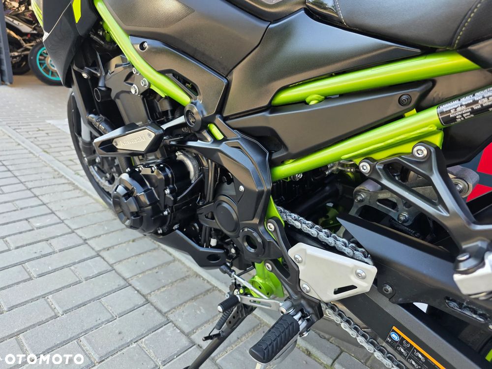 Kawasaki Z 900 - 20