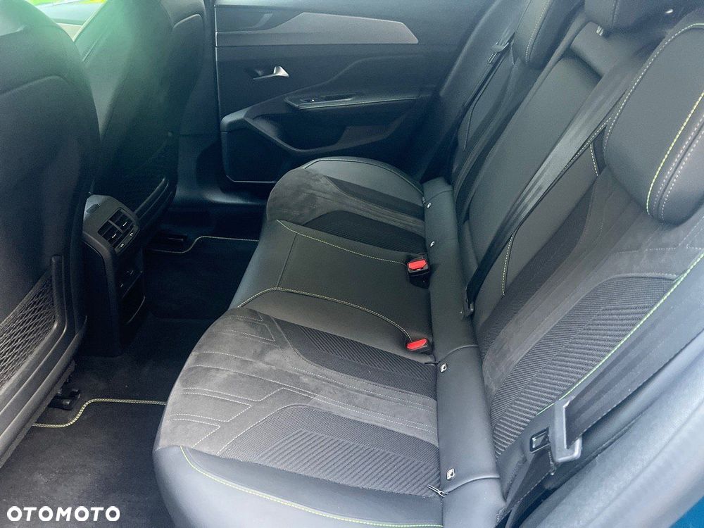 Peugeot 408 1.2 PureTech GT S&S EAT8 - 10