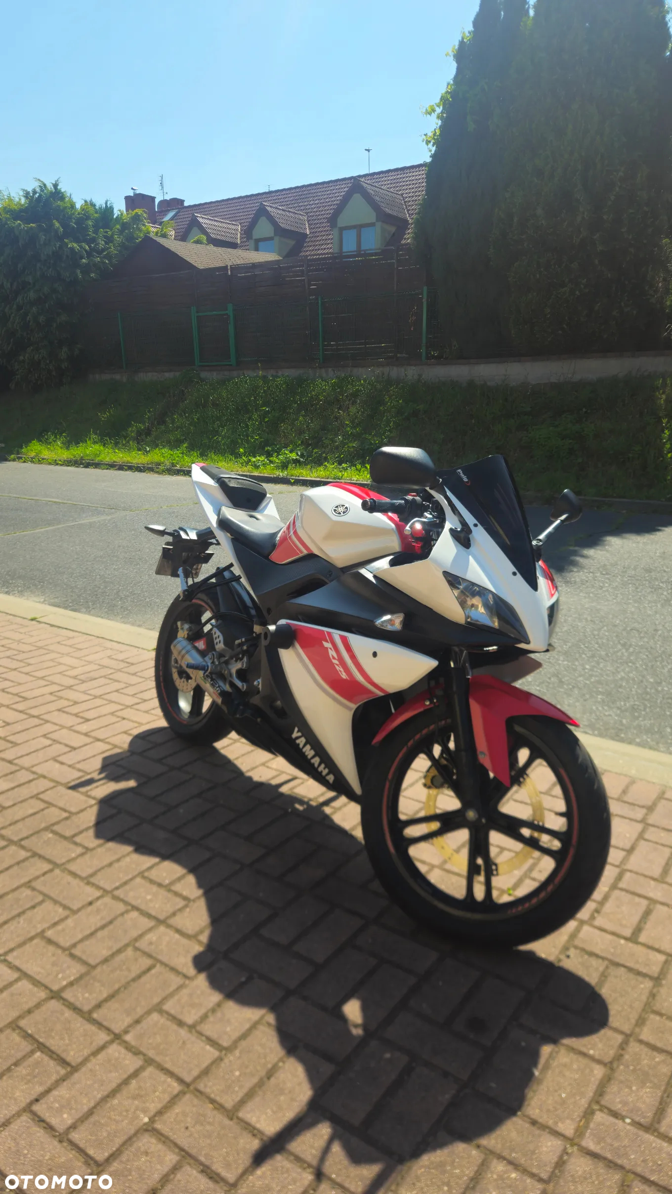 Yamaha YZF - 6
