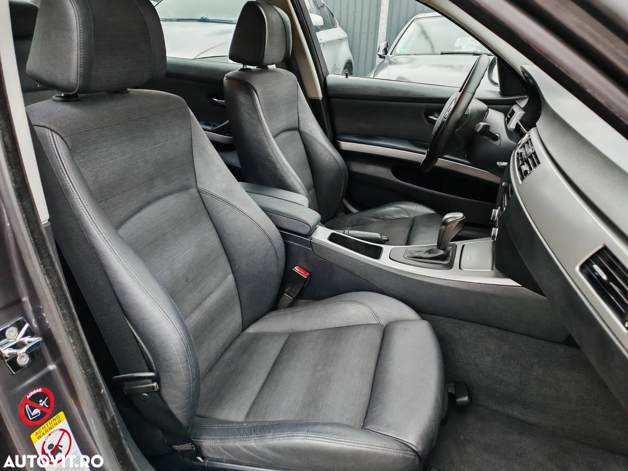 BMW Seria 3 320i Aut. - 6