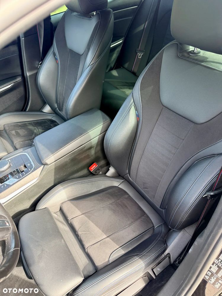 BMW Seria 3 320i M Sport sport - 12