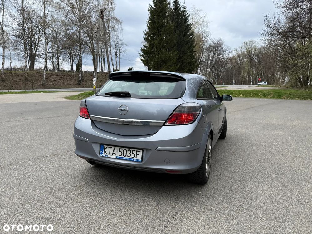 Opel Astra 2.0 T - 2