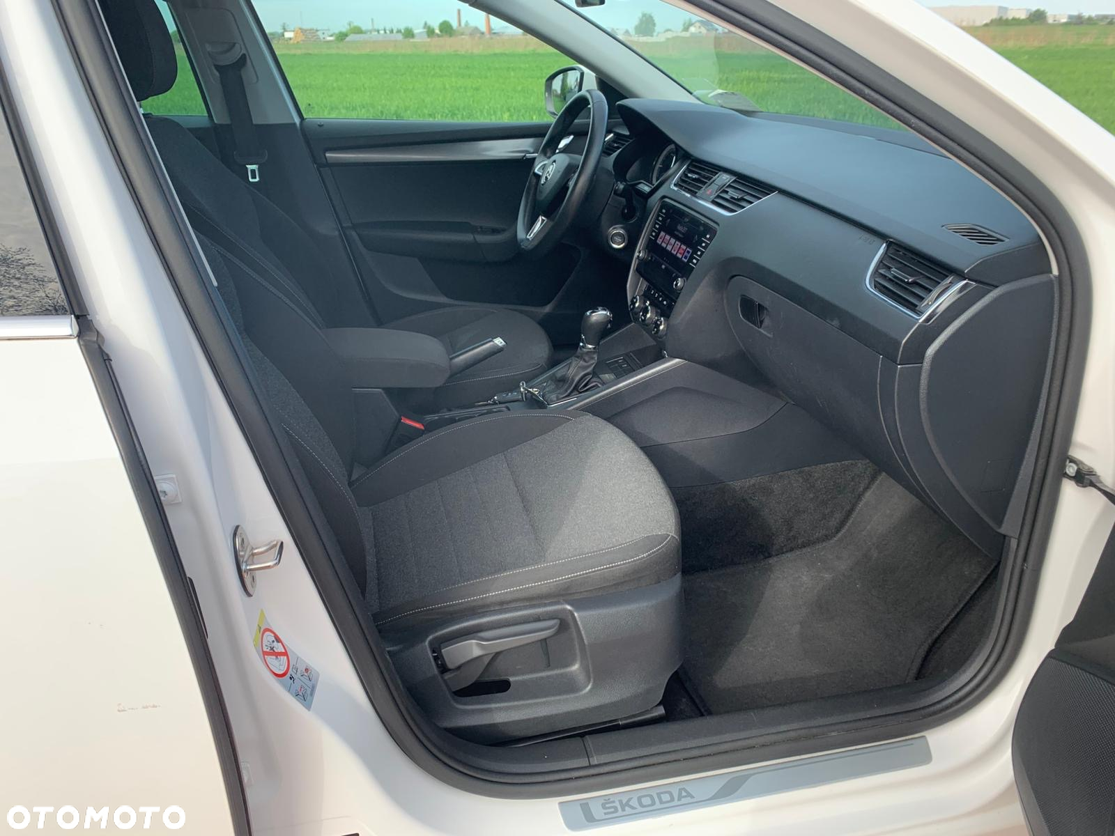 Skoda Octavia 1.6 TDI DSG Ambition - 33