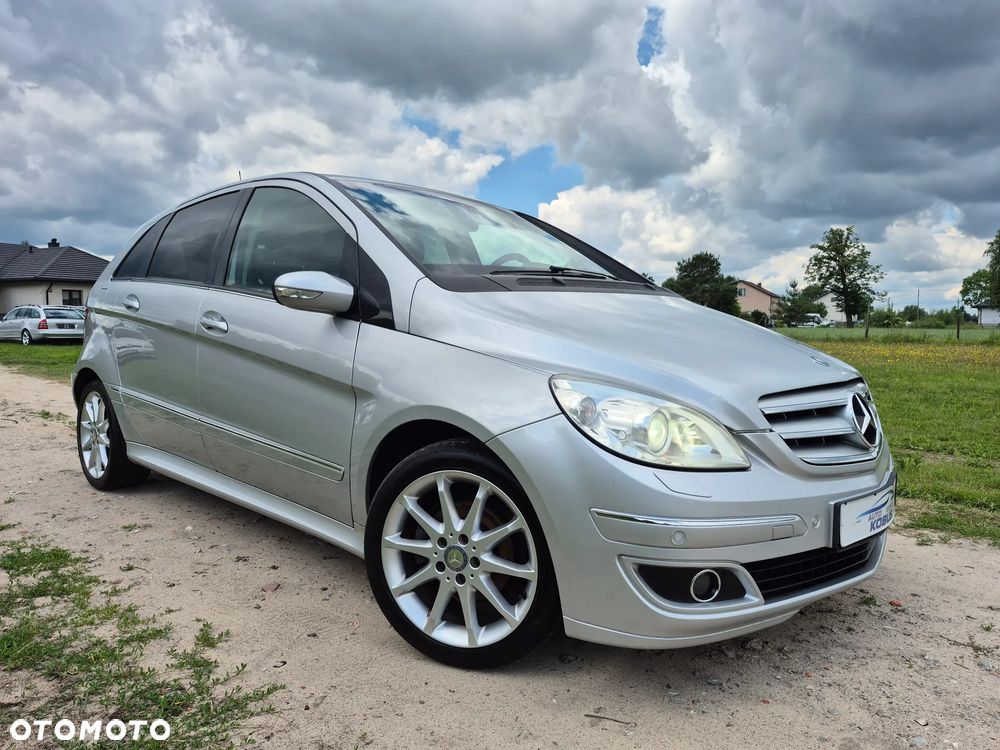 Mercedes-Benz Klasa B 180 BlueEFFICIENCY SPORT EDITION - 25