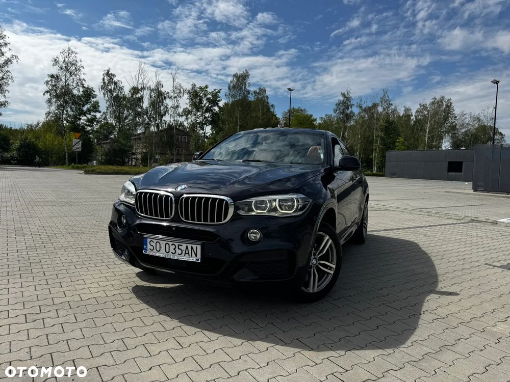 BMW X6 xDrive50i - 10