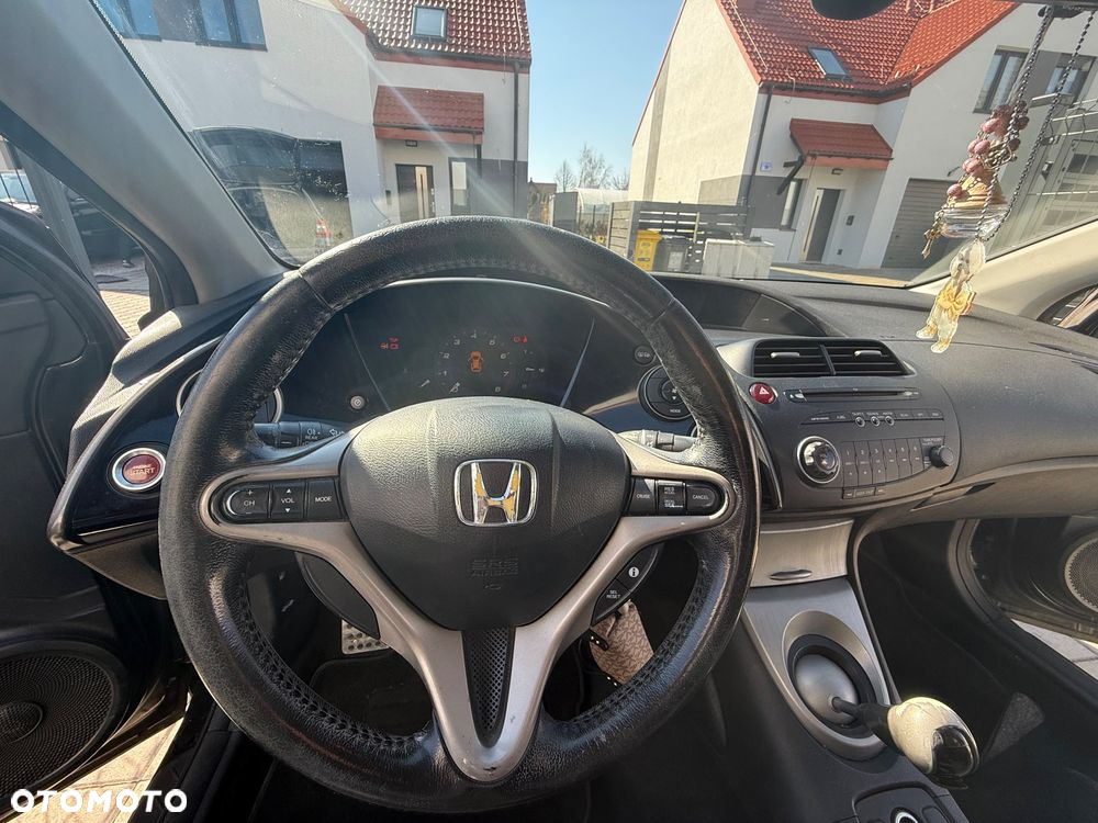 Honda Civic 1.8 Executive - 10