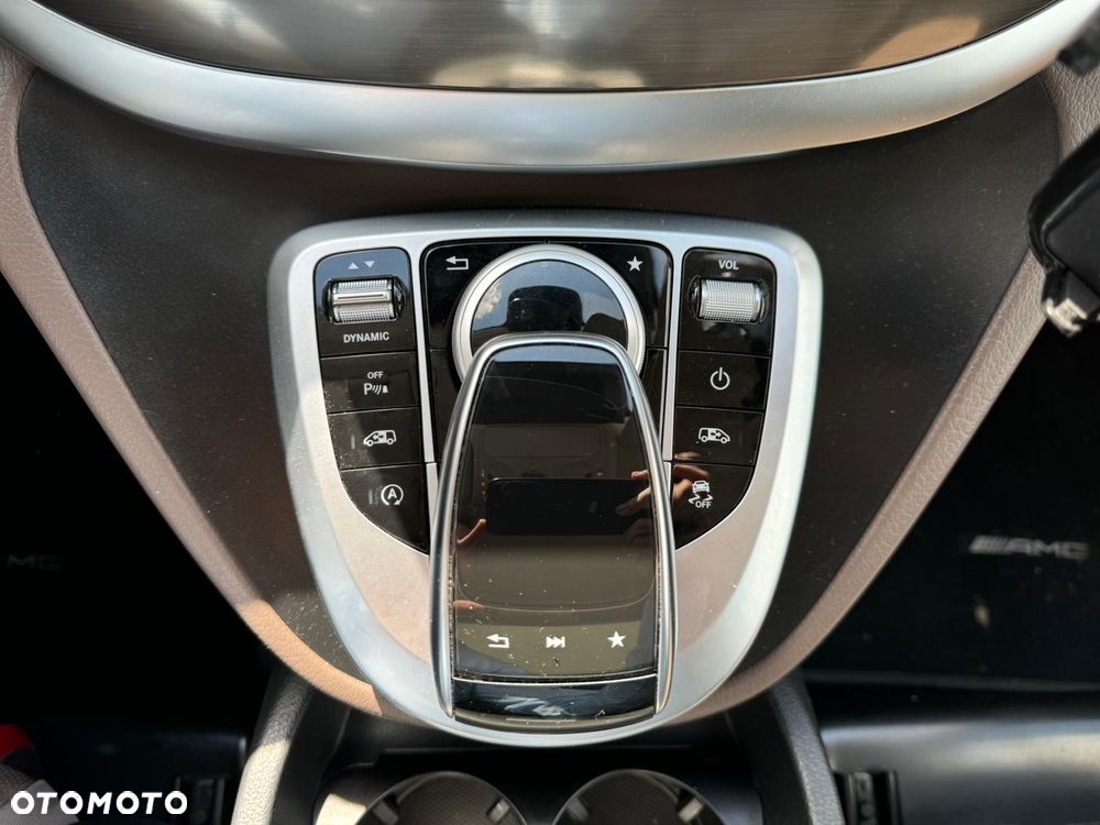 Mercedes-Benz Klasa V 300 d 4-Matic Exclusive 9G-Tronic (d³ugi) - 18