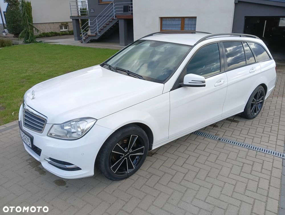 Mercedes-Benz Klasa C 200 CDI DPF (BlueEFFICIENCY) - 1