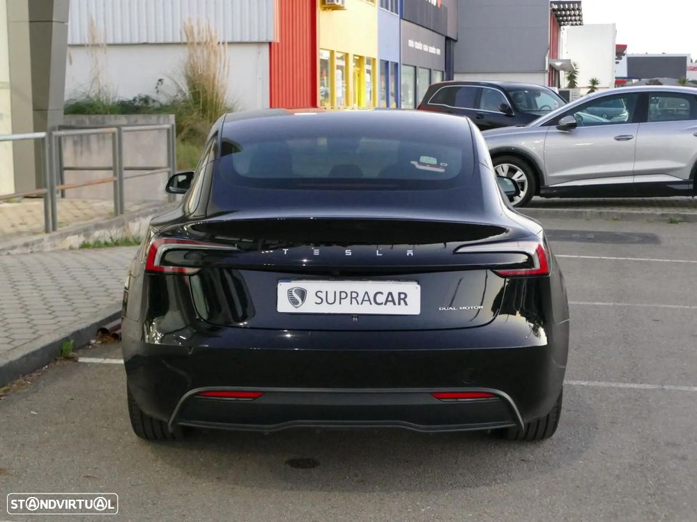 Tesla Model 3 - 6