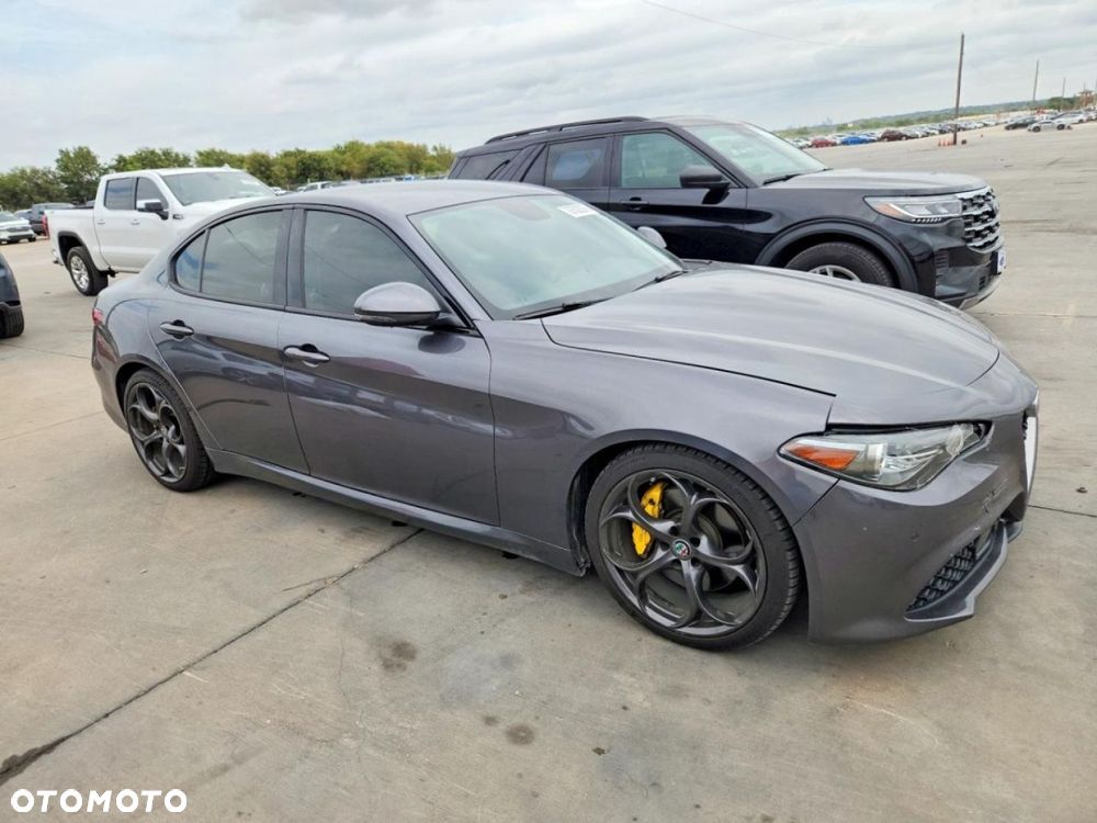 Alfa Romeo Giulia - 3
