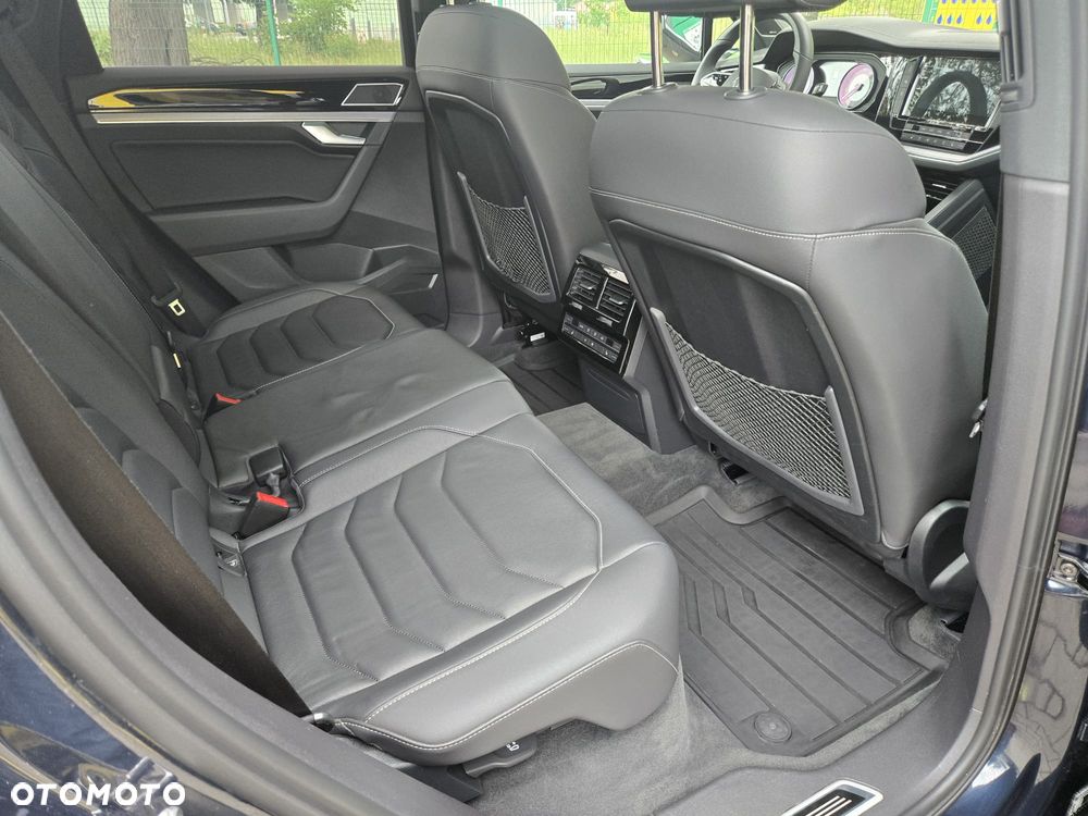 Volkswagen Touareg 3.0 V6 TDI 4Motion R-Line - 17