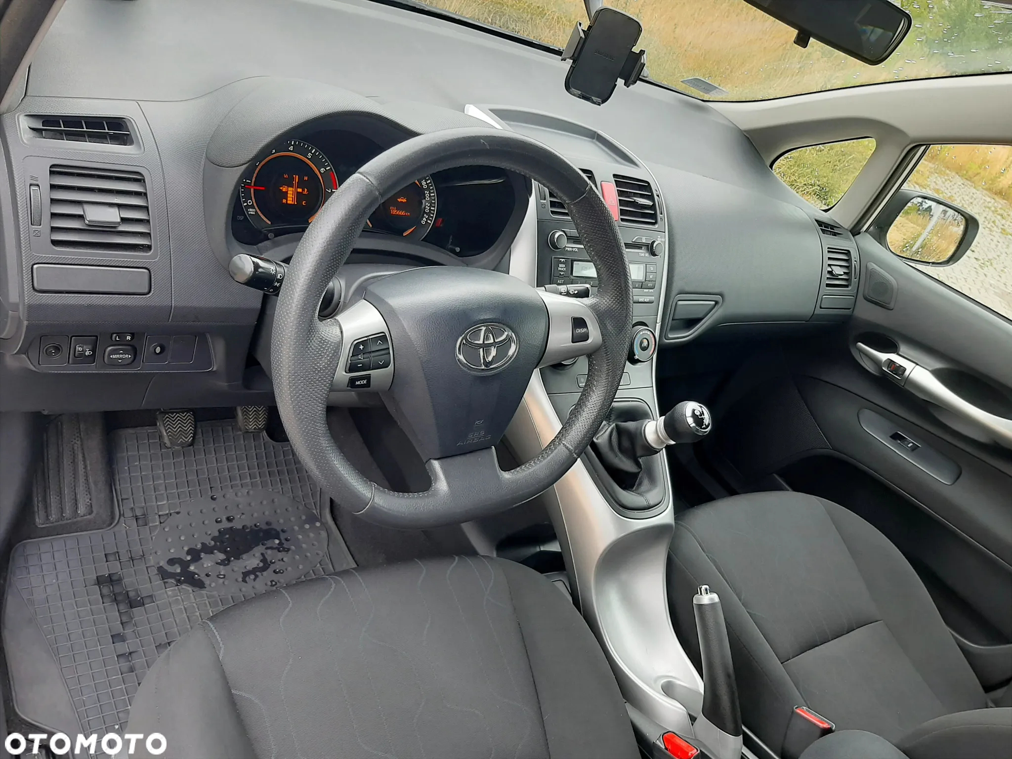 Toyota Auris - 17