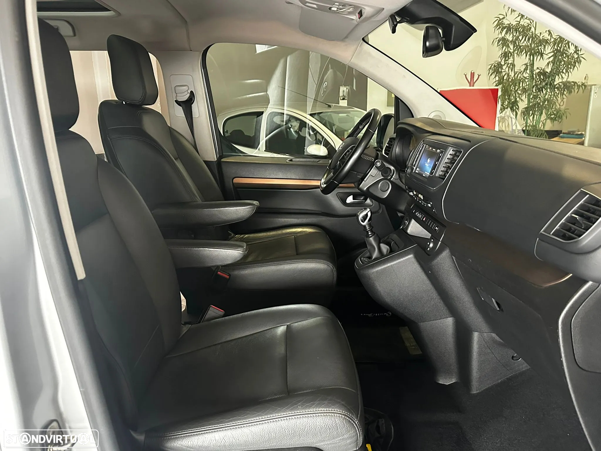 Toyota Proace 2,0-l-D-4D L1 (8L) Verso Team Deutschland - 28