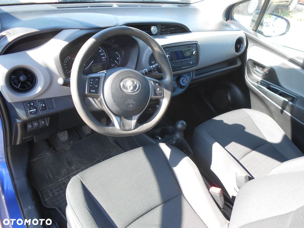 Toyota Yaris 1.0 Life EU6 - 9