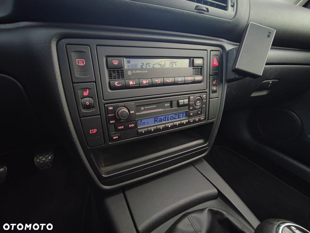 Volkswagen Passat 1.8T Trendline - 17
