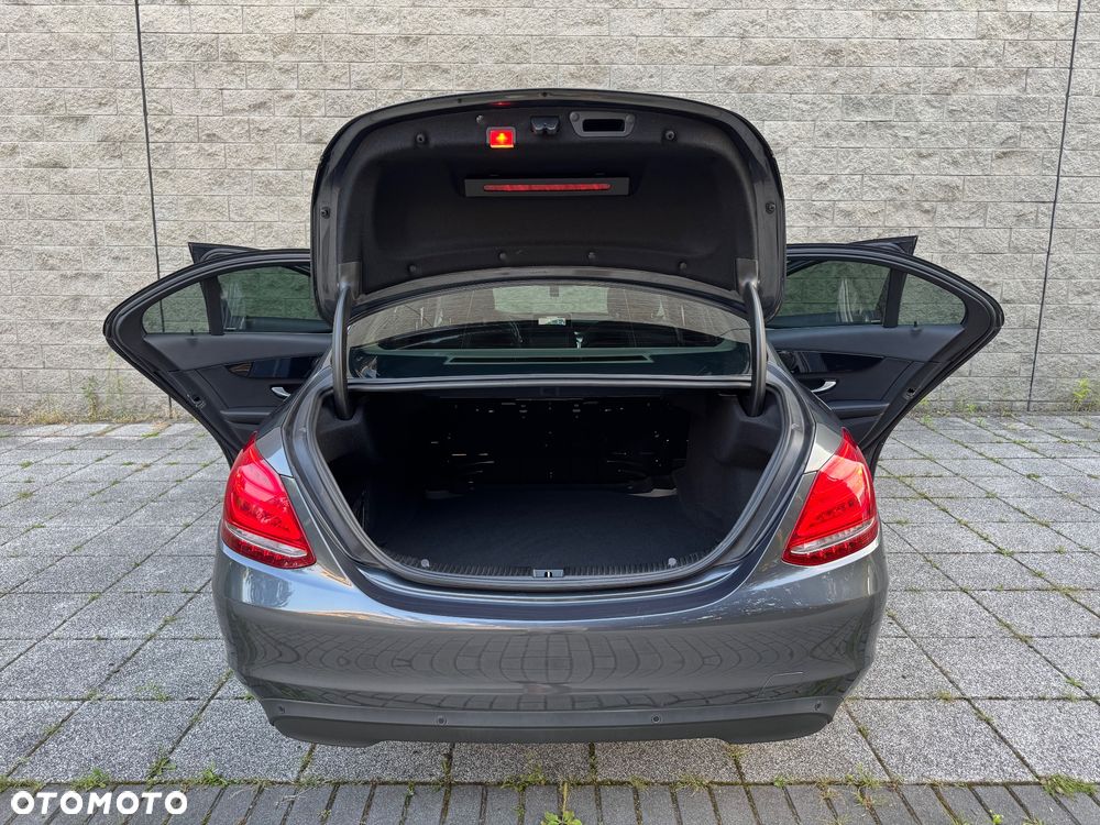 Mercedes-Benz Klasa C 200 7G-TRONIC Exclusive - 9