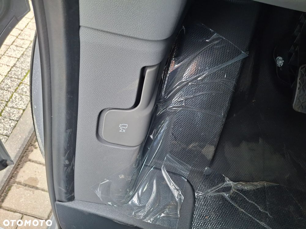 Volkswagen Transporter - 28