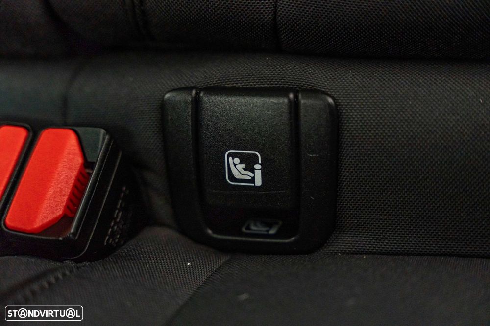 Volvo XC 40 1.5 T4 PHEV Inscription Expression — fotografia 31