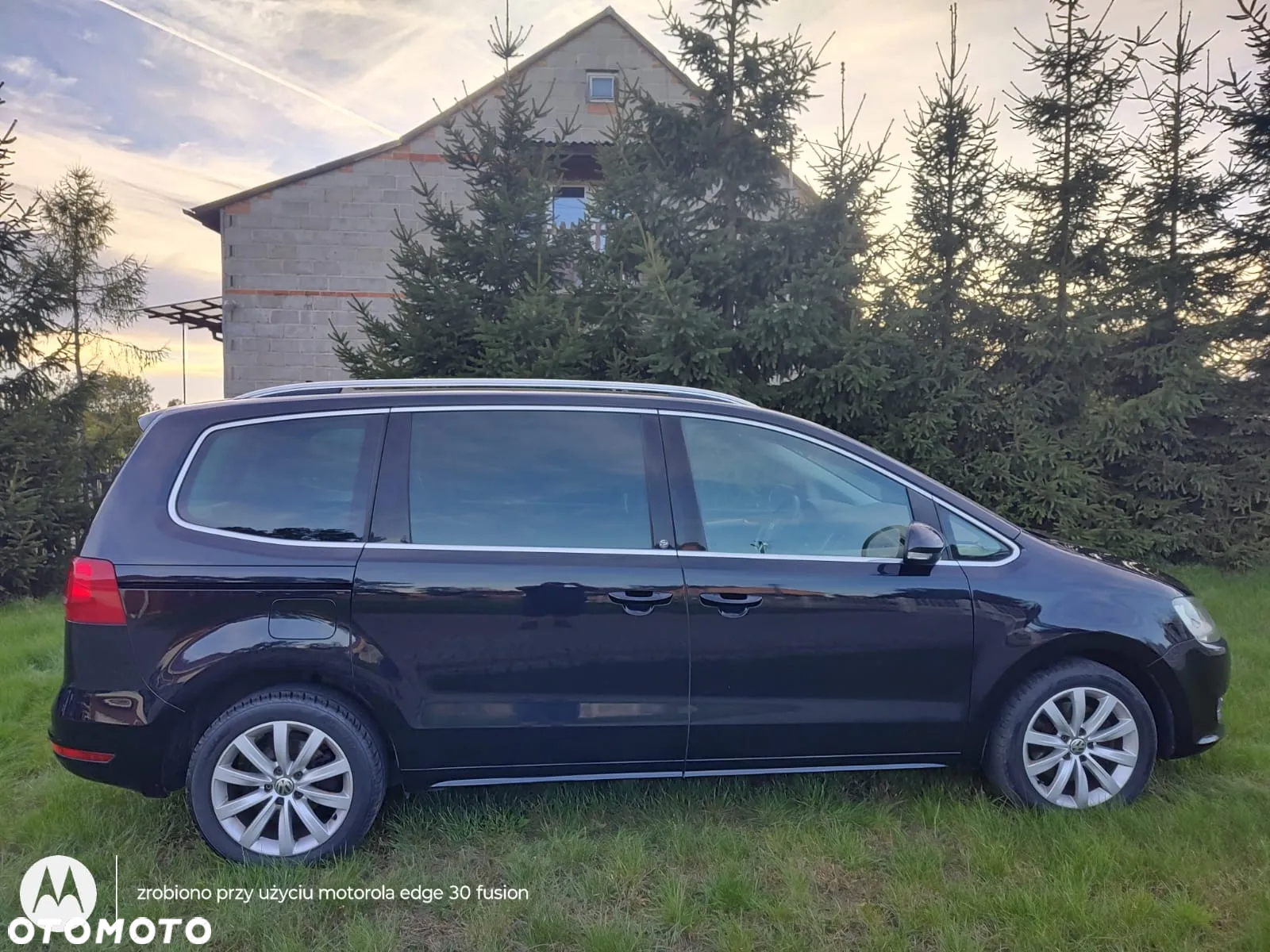 Volkswagen Sharan 2.0 TDI Comfortline DSG - 4