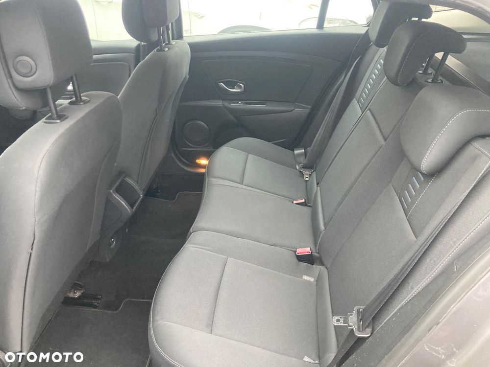 Renault Megane 1.6 16V 100 Authentique - 9