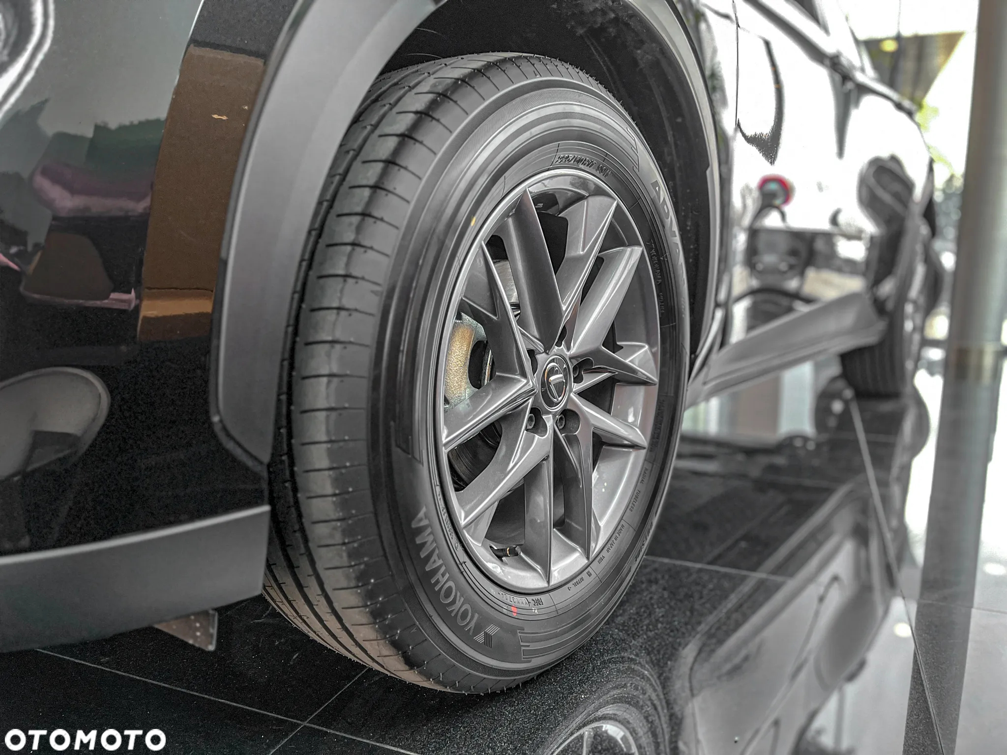 Lexus LBX 1.5 Hybrid - 12