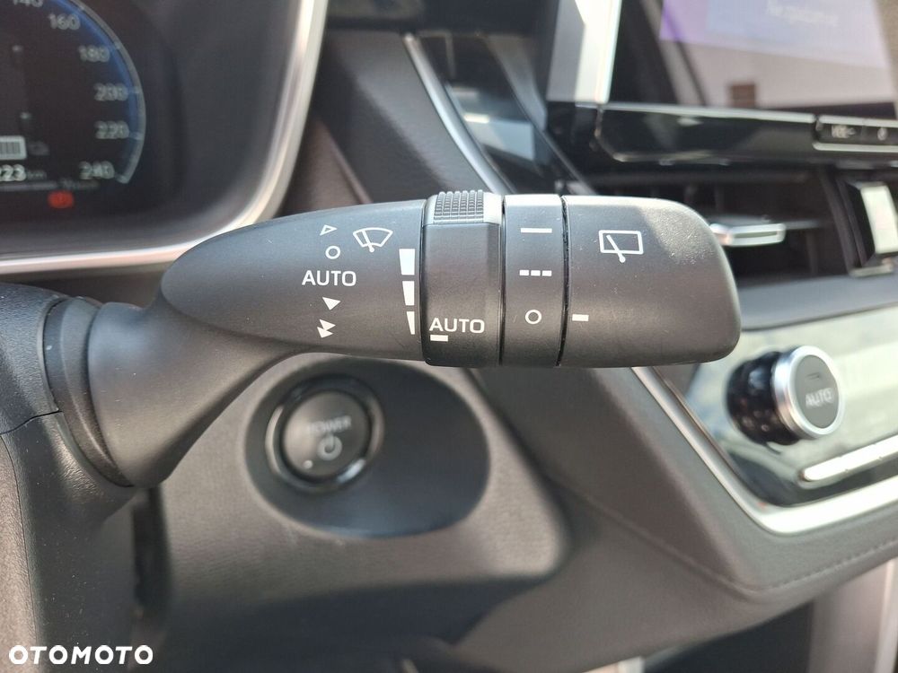 Toyota Corolla Cross 1.8 Hybrid Comfort - 14