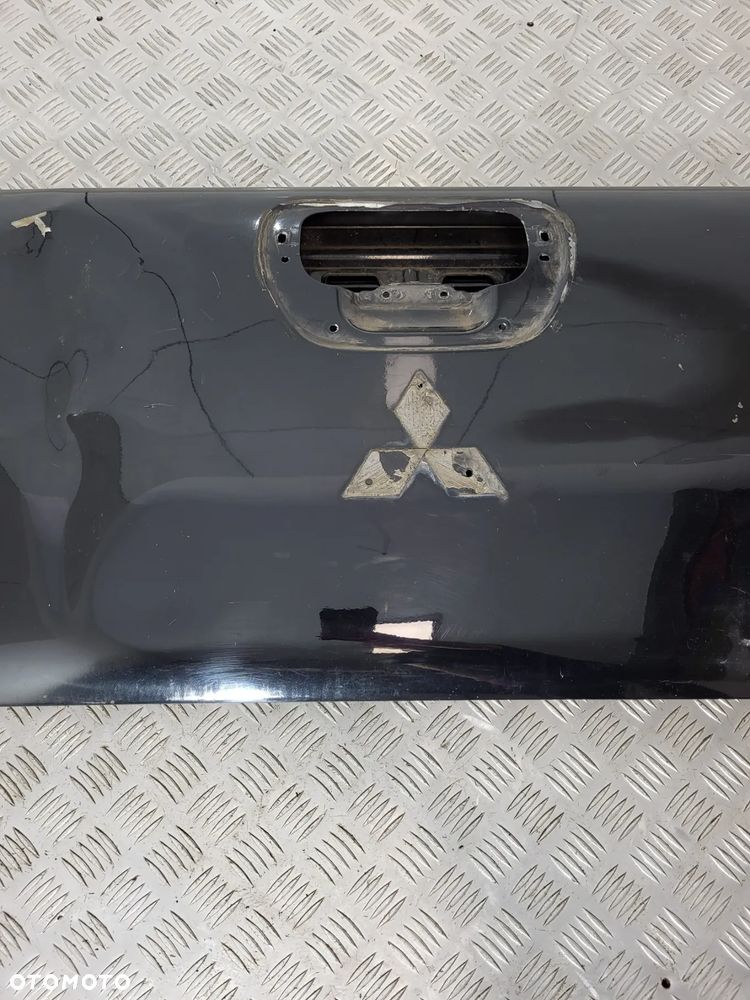 Mitsubishi L200 IV Klapa Bagażnika - 4