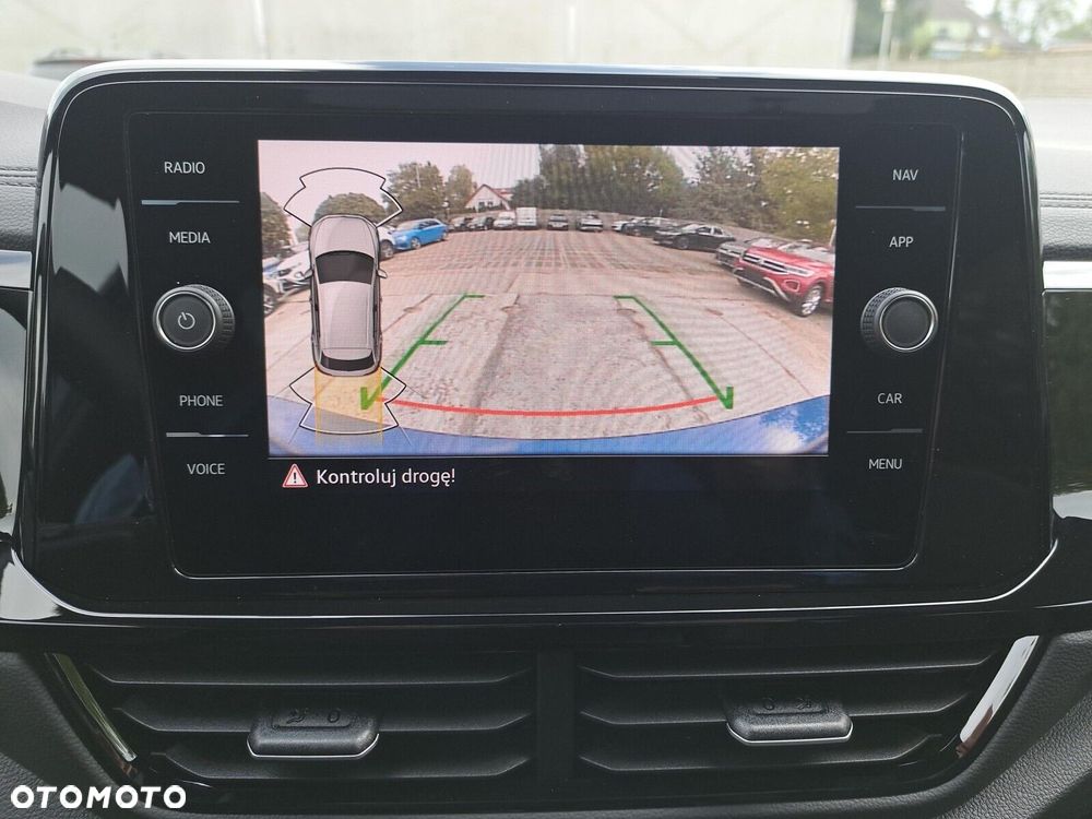 Volkswagen T-Roc - 31