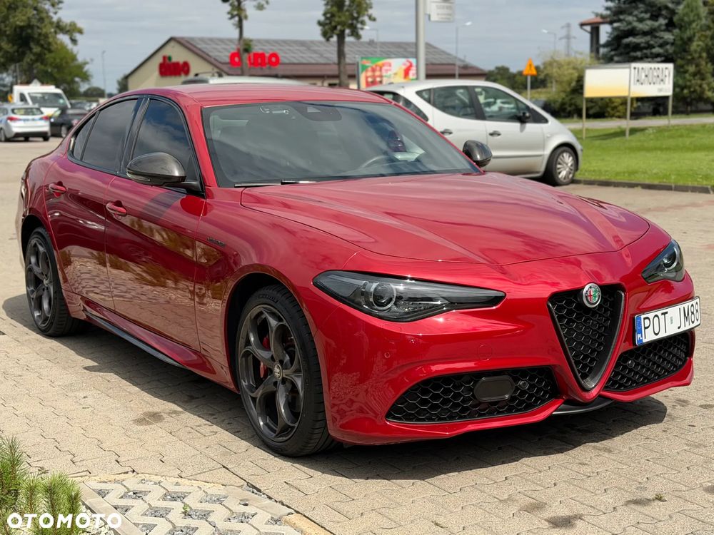 Alfa Romeo Giulia 2.2 AT8-Q4 Veloce - 3