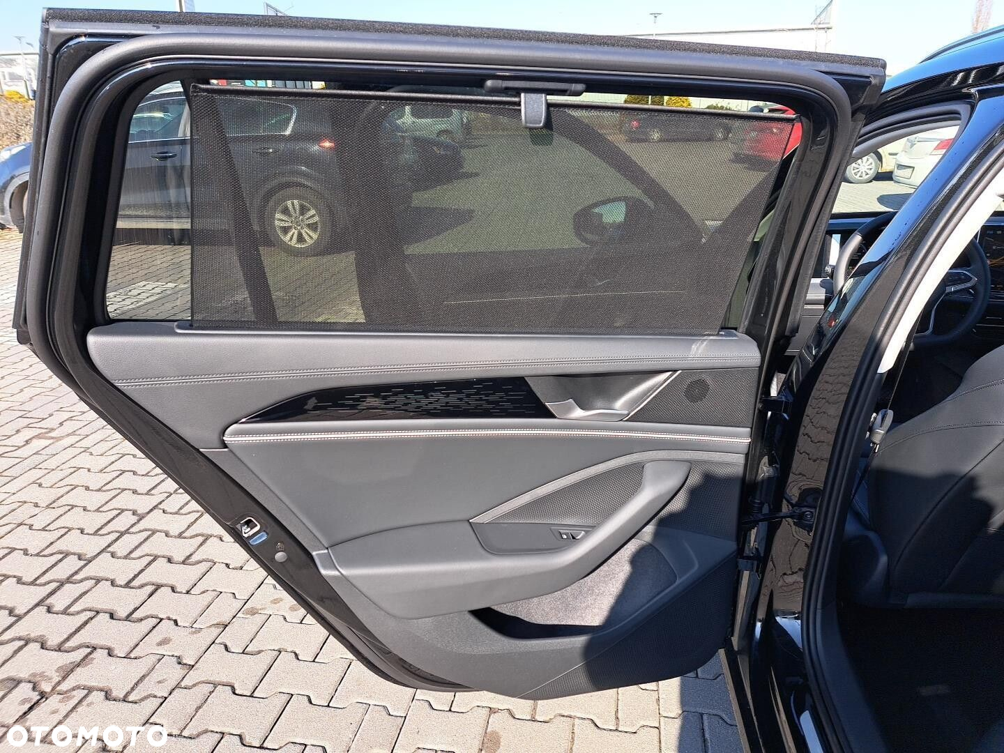 Volkswagen Passat - 23