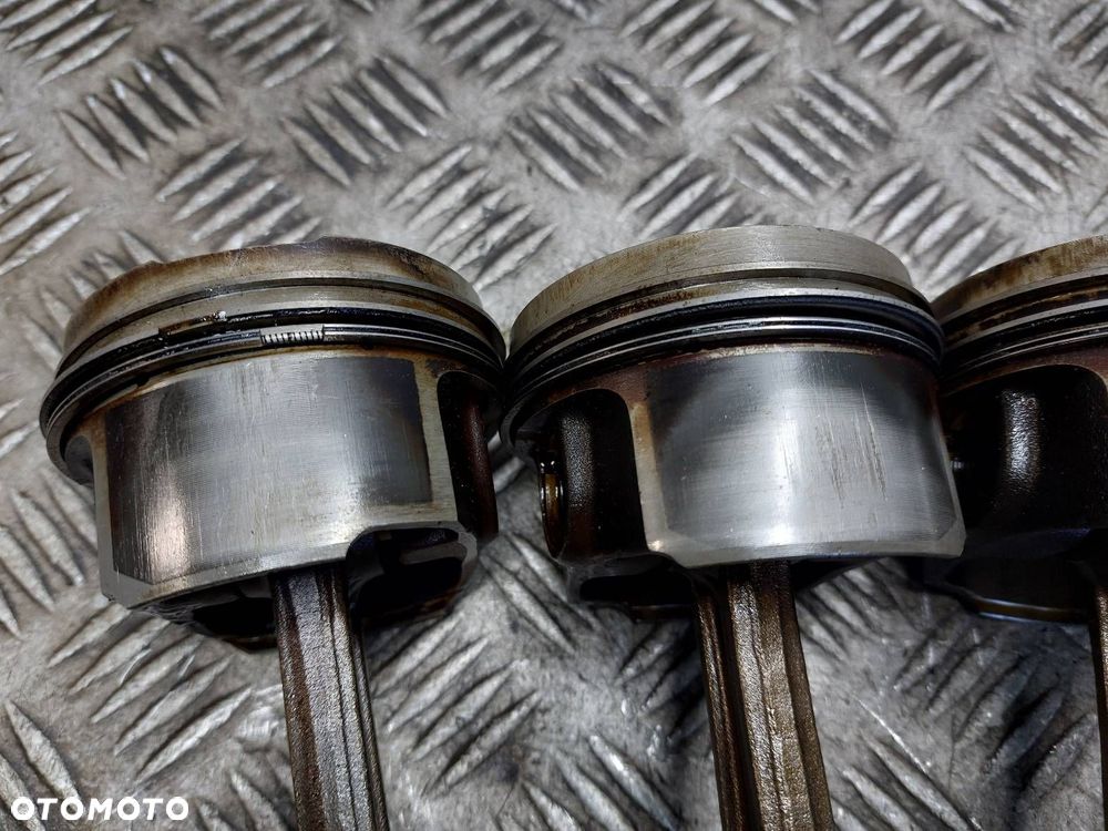 TŁOK + KORBOWÓD CENA ZA KPL 4SZT VOLKSWAGEN PASSAT B5 1.8 T AEB - 8