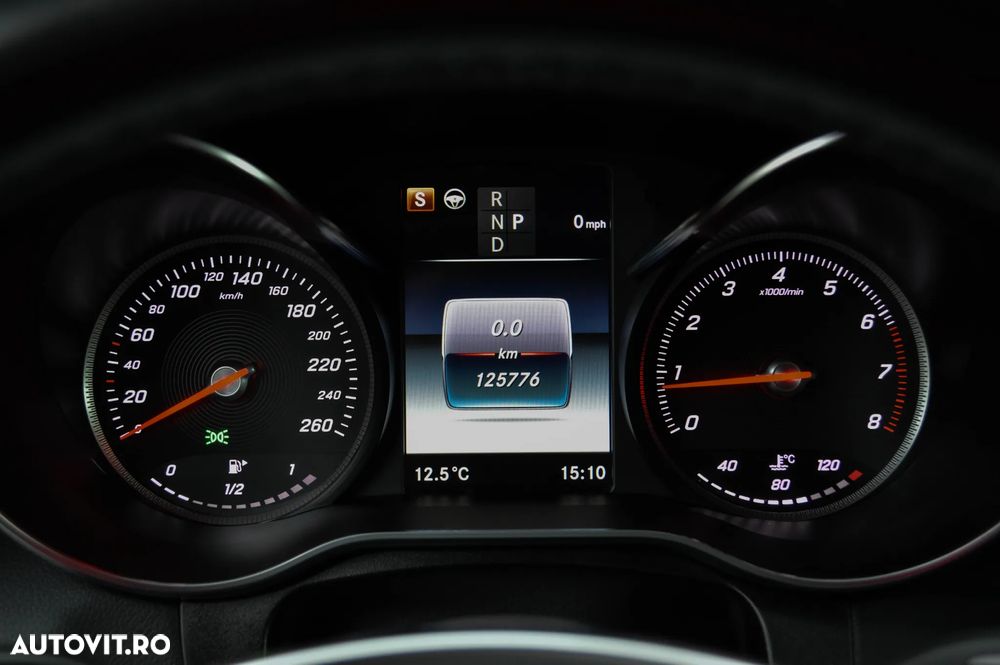 Mercedes-Benz GLC Coupe 250 4Matic 9G-TRONIC Exclusive - 30