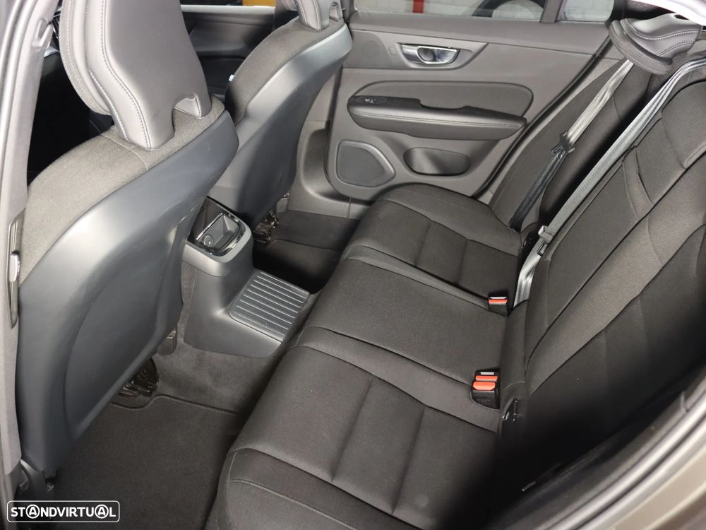 Volvo V60 2.0 T6 AWD TE Inscription - 12
