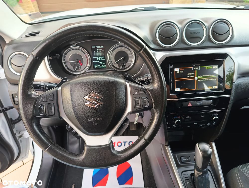 Suzuki Vitara 1.0 Boosterjet Premium 4WD - 22