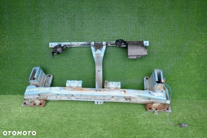 SSANGYONG KORANDO III 10- pas przedni przód belka