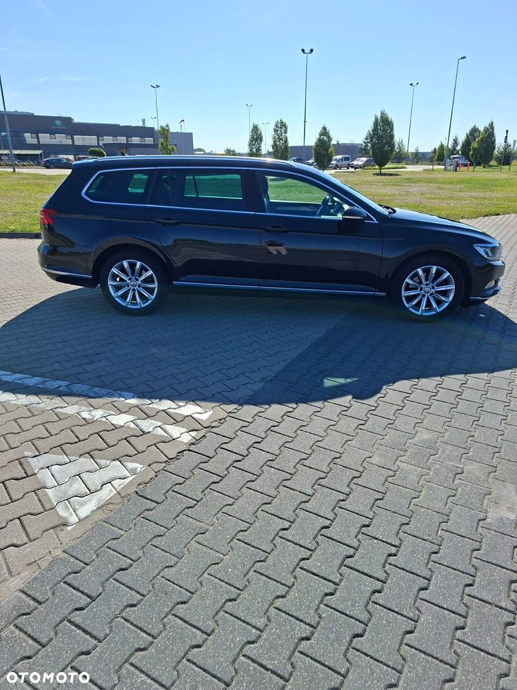 Volkswagen Passat - 11